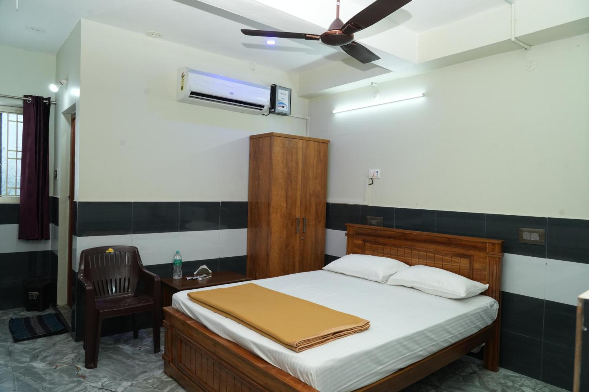 Hotel Rajali Residency Kulithalai Exterior foto